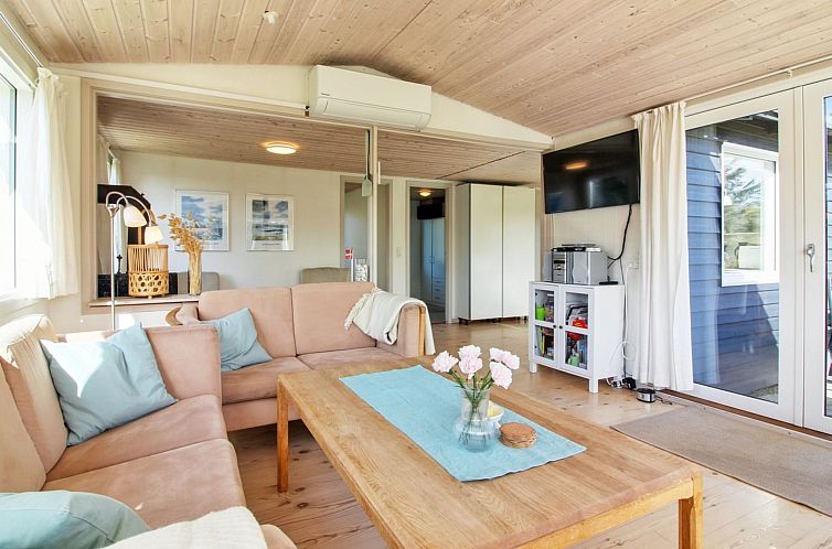 Vakantiehuis "Lisabeth" - 250m from the sea