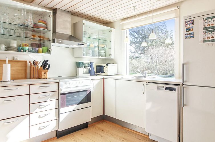 Vakantiehuis "Lisabeth" - 250m from the sea