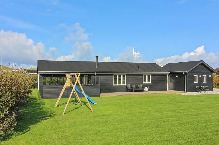 Vakantiehuis "Nehat" - 300m from the sea