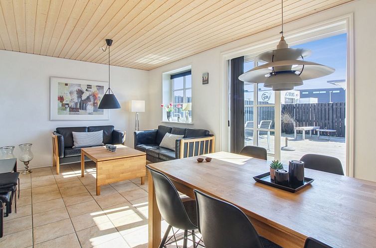 Vakantiehuis "Nehat" - 300m from the sea