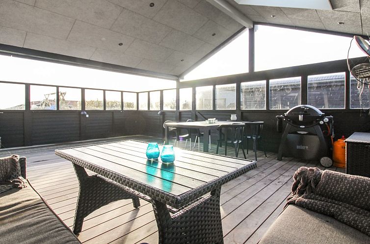 Vakantiehuis "Nehat" - 300m from the sea