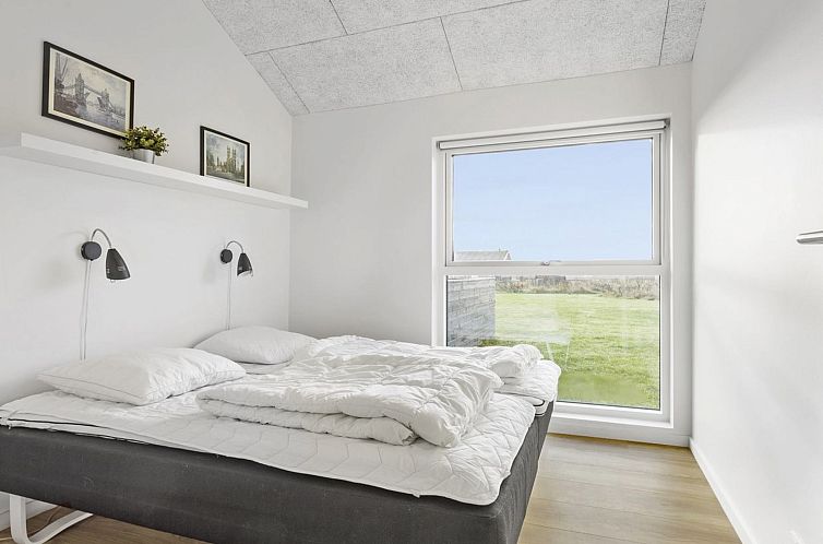 Vakantiehuis "Juris" - 950m from the sea