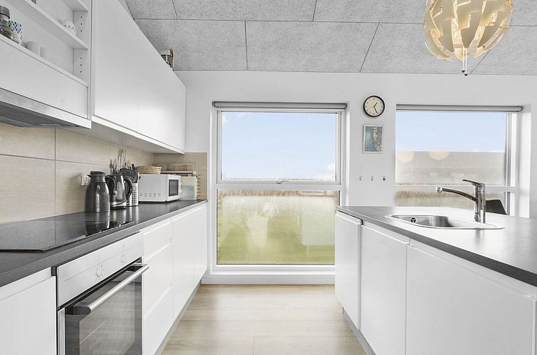 Vakantiehuis "Juris" - 950m from the sea