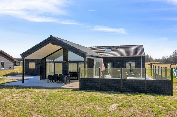 Vakantiehuis "Ambra" - 950m from the sea