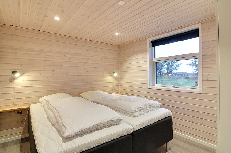 Vakantiehuis "Amitola" - 700m from the sea