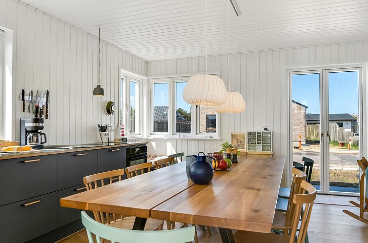 Vakantiehuis "Stenkil" - 1.2km from the sea