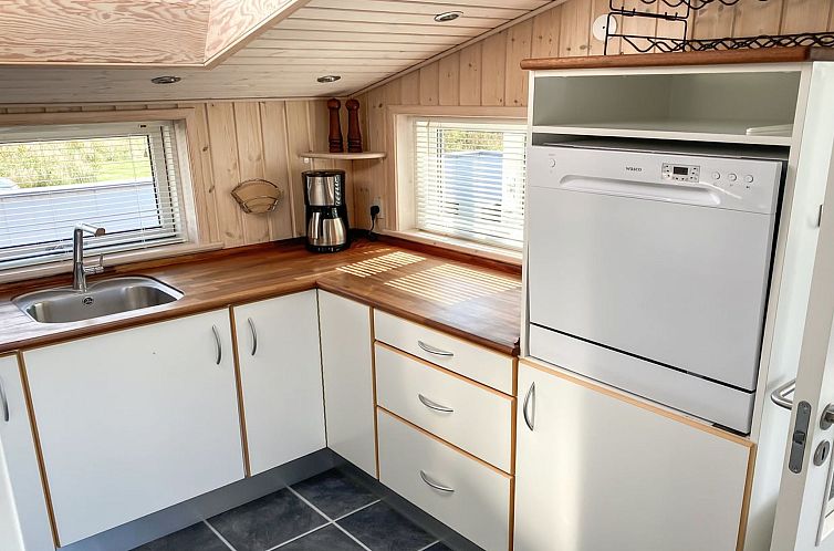 Vakantiehuis "Berenika" - 500m from the sea
