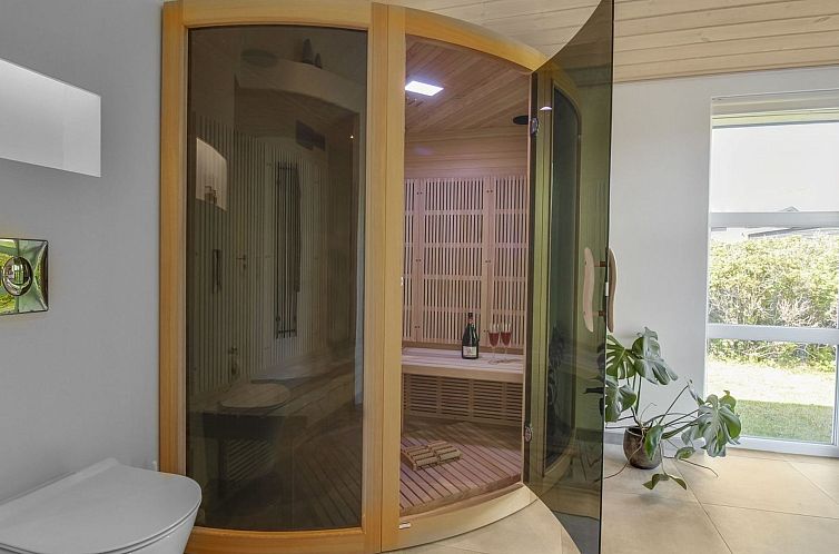 Vakantiehuis "Hroswitha" - 100m from the sea