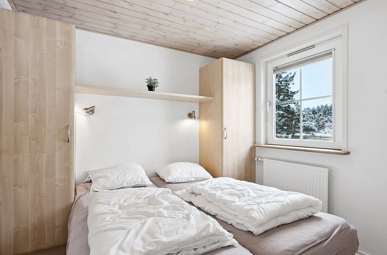 Vakantiehuis "Erene" - 850m from the sea