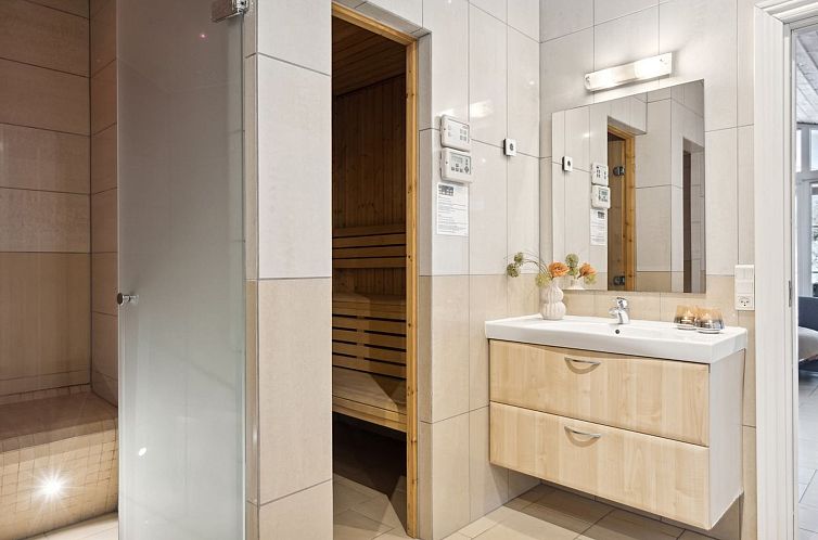 Vakantiehuis "Erene" - 850m from the sea