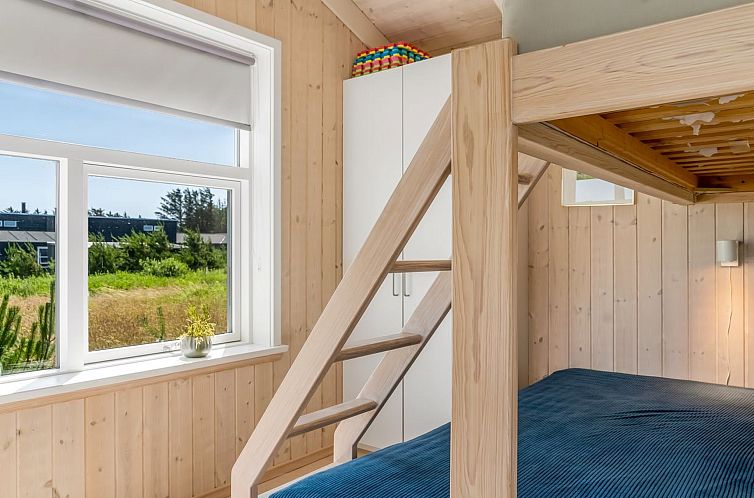 Vakantiehuis "Anthea" - 450m from the sea