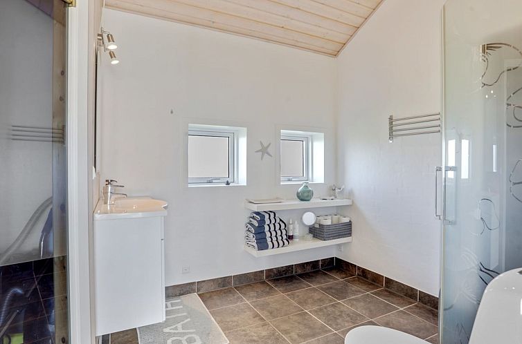 Vakantiehuis "Anthea" - 450m from the sea