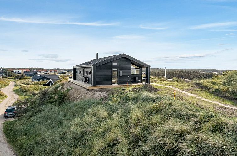 Vakantiehuis "Yessica" - 300m from the sea