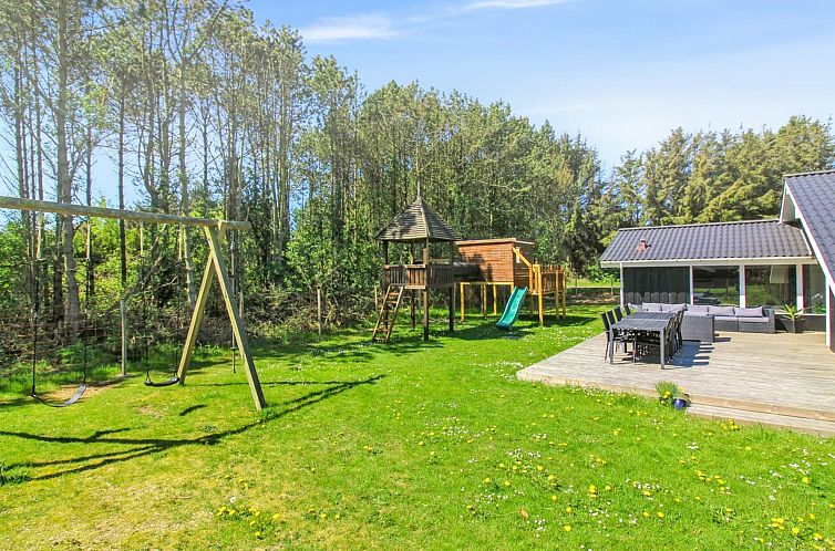 Vakantiehuis "Yessica" - 300m from the sea