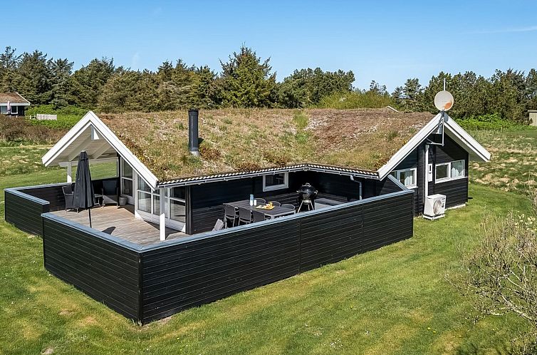 Vakantiehuis "Eddi" - 550m from the sea