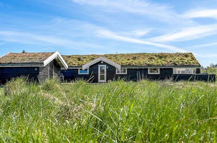 Vakantiehuis "Eddi" - 550m from the sea