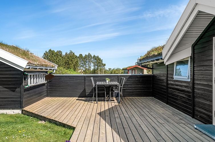 Vakantiehuis "Eddi" - 550m from the sea