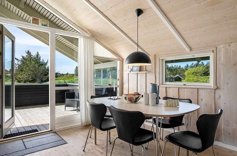 Vakantiehuis "Eddi" - 550m from the sea