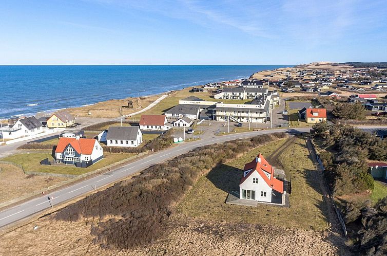 Vakantiehuis "Nantje" - 125m from the sea