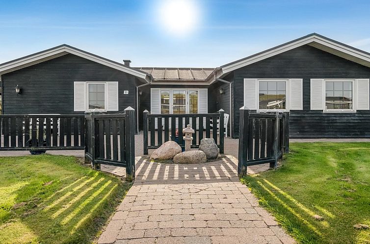 Vakantiehuis "Fotij" - 120m from the sea