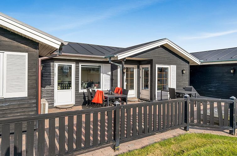 Vakantiehuis "Fotij" - 120m from the sea