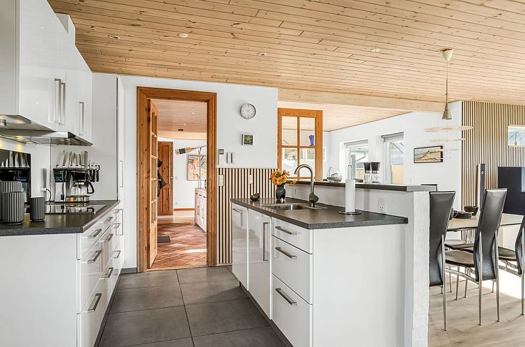 Vakantiehuis "Fotij" - 120m from the sea