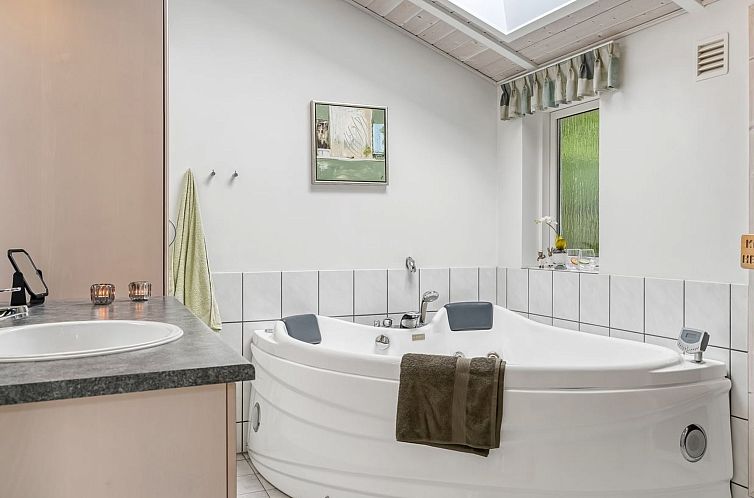 Vakantiehuis "Fotij" - 120m from the sea