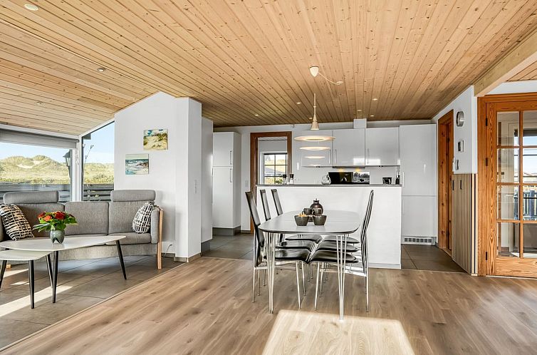 Vakantiehuis "Fotij" - 120m from the sea