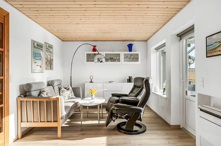 Vakantiehuis "Fotij" - 120m from the sea