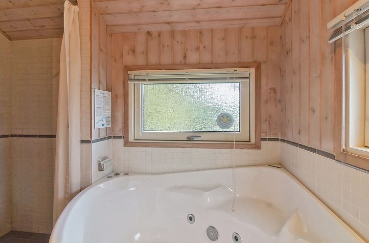 Vakantiehuis "Elsemaria" - 1.3km from the sea