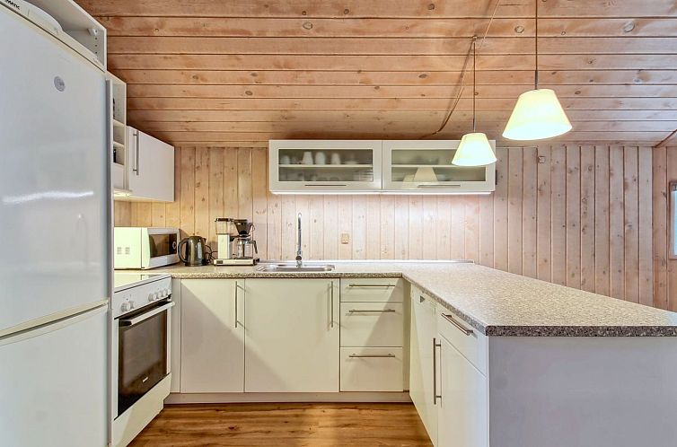 Vakantiehuis "Elsemaria" - 1.3km from the sea