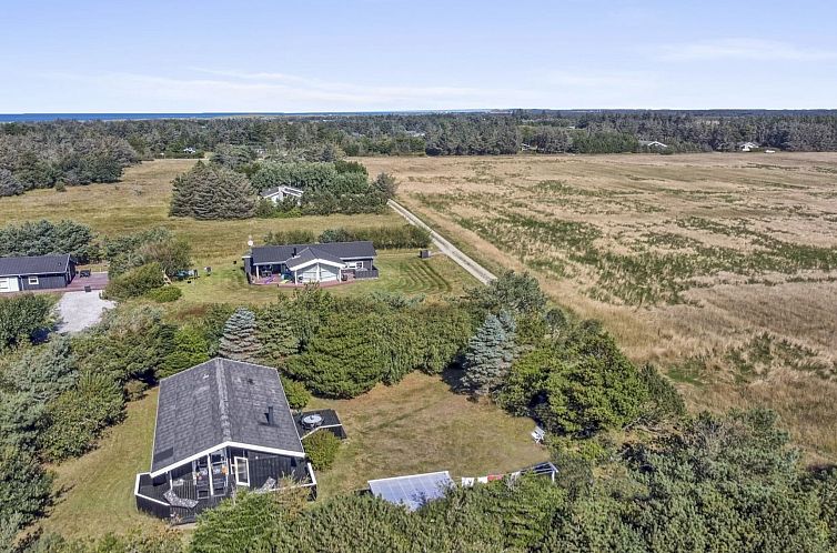 Vakantiehuis "Birgid" - 900m from the sea