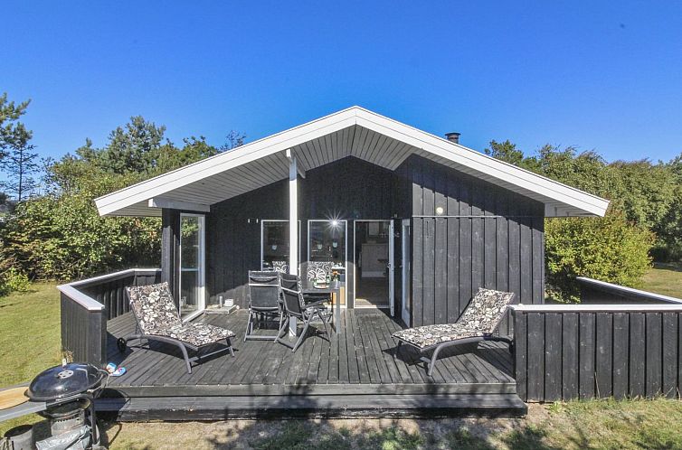 Vakantiehuis "Birgid" - 900m from the sea