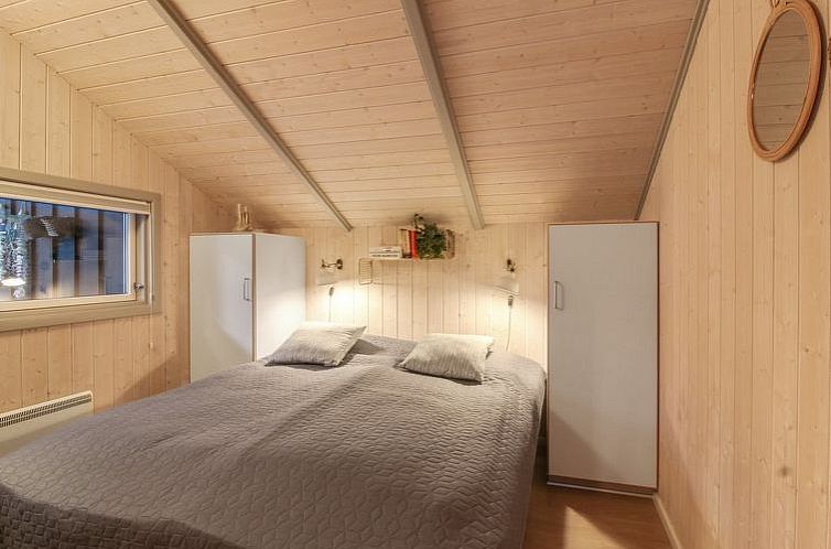 Vakantiehuis "Lovisa" - 500m from the sea