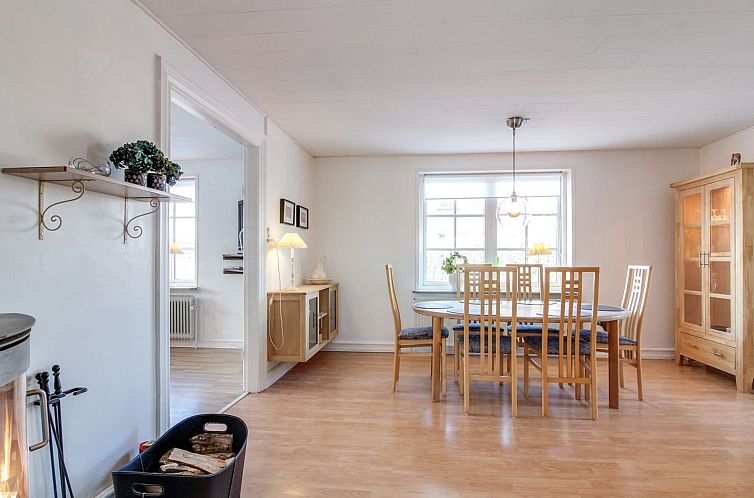 Vakantiehuis "Lovisa" - 500m from the sea