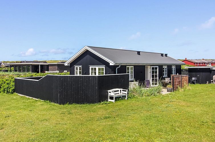 Vakantiehuis "Sanni" - 225m from the sea