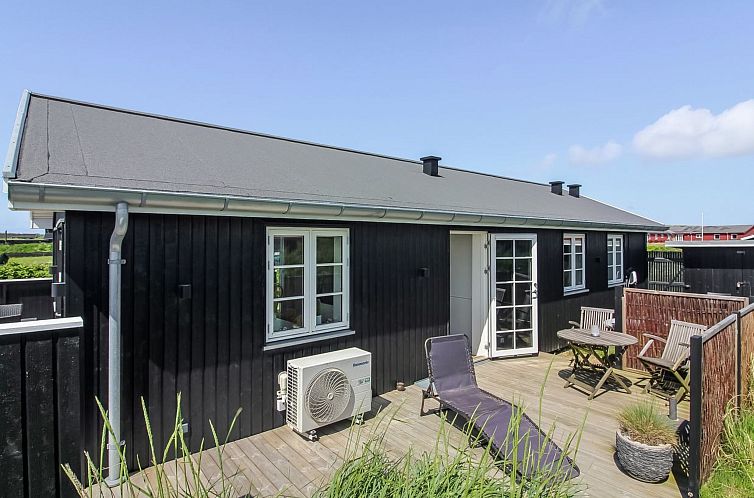 Vakantiehuis "Sanni" - 225m from the sea