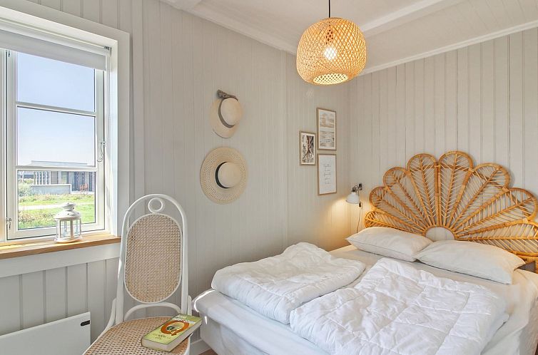 Vakantiehuis "Sanni" - 225m from the sea