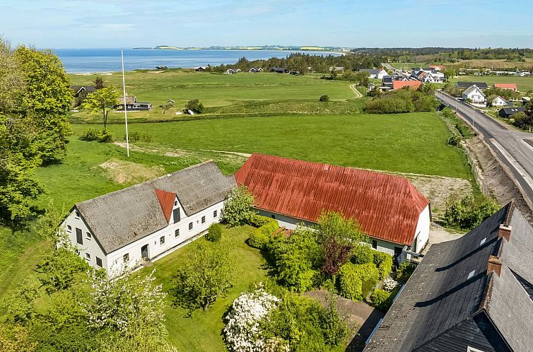 Vakantiehuis "Ejnarine" - 600m to the fjord