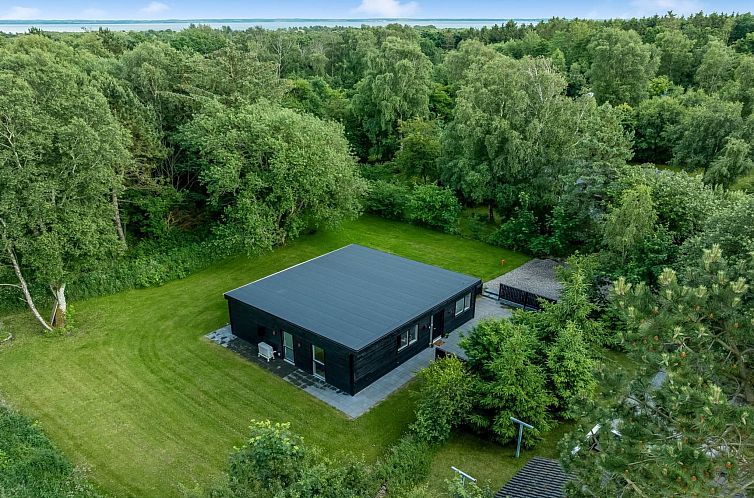 Vakantiehuis "Scalli" - 1.5km to the fjord