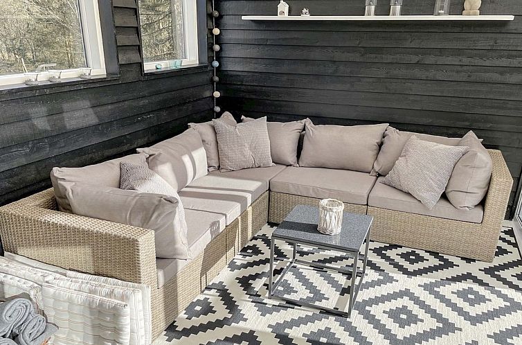 Vakantiehuis "Eireen" - 600m to the fjord