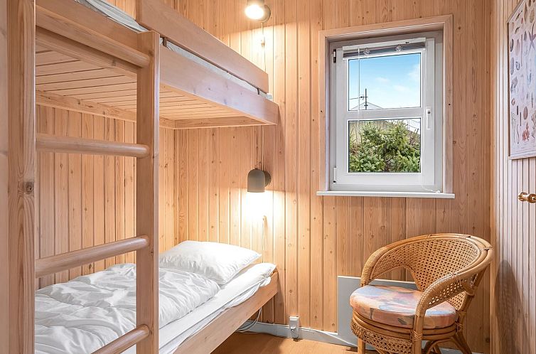 Vakantiehuis "Henne" -  from the sea