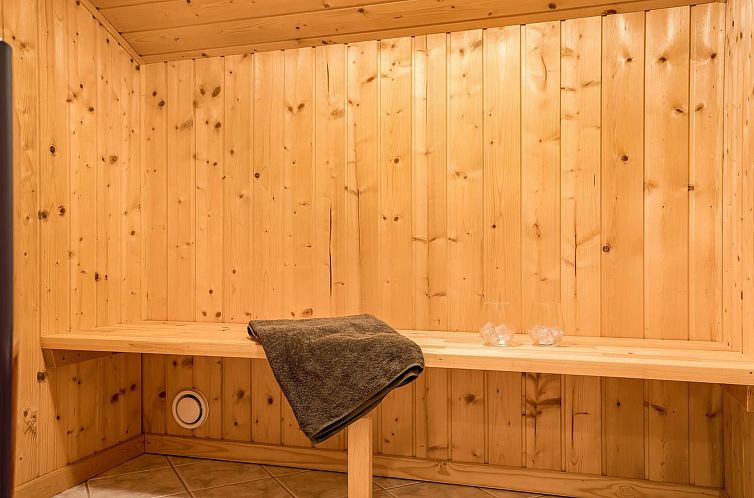 Vakantiehuis "Henne" -  from the sea