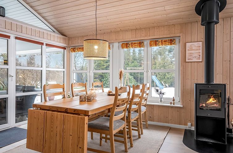 Vakantiehuis "Henne" -  from the sea