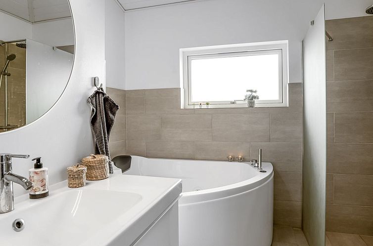 Vakantiehuis "Thala" - 500m from the sea