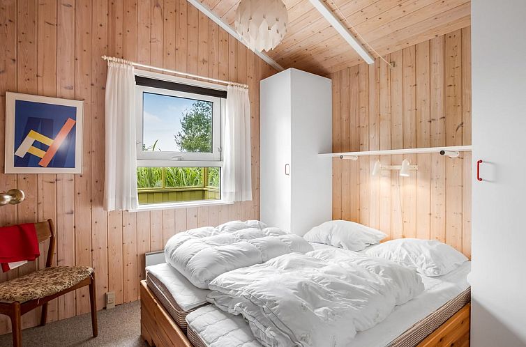 Vakantiehuis "Maira" -  from the sea