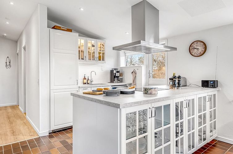 Vakantiehuis "Rikkart" -  from the sea