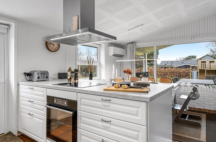 Vakantiehuis "Rikkart" -  from the sea