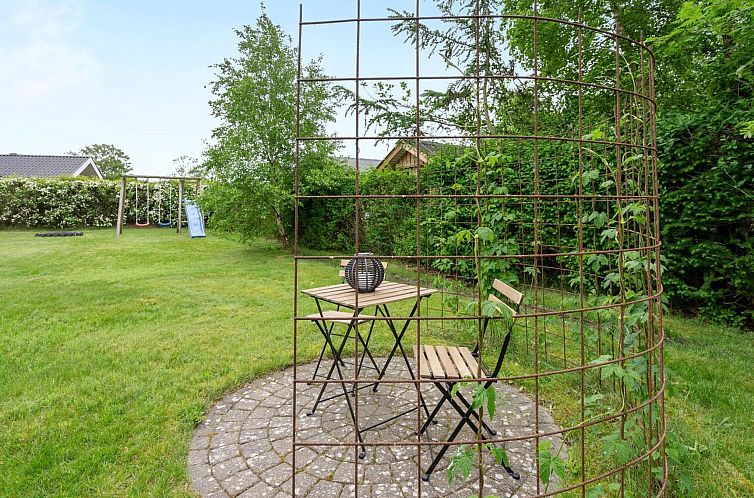 Vakantiehuis "Kerttuli" - 800m from the sea