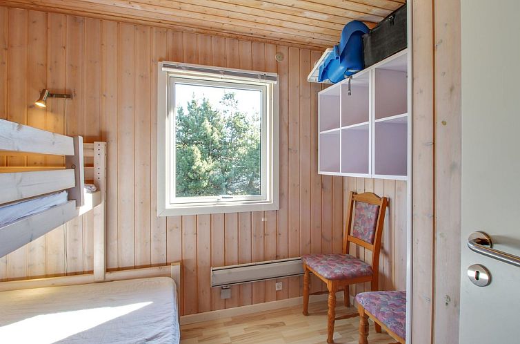 Vakantiehuis "Yanne" - 400m from the sea